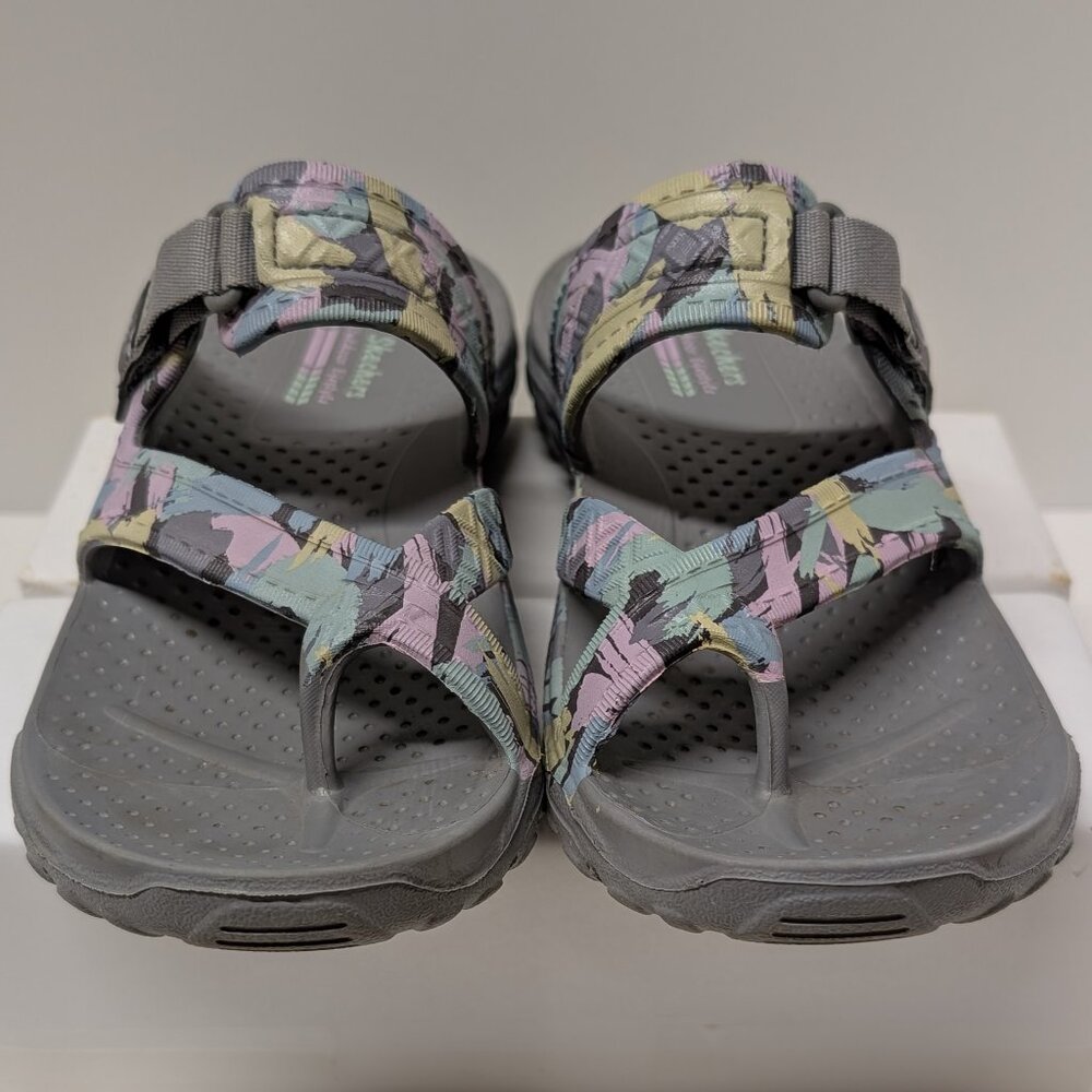 Skechers® Foamies Reggae-Artsy Slipper in 'Gray/Multi' Slip On Sandals - Picture 8 of 14